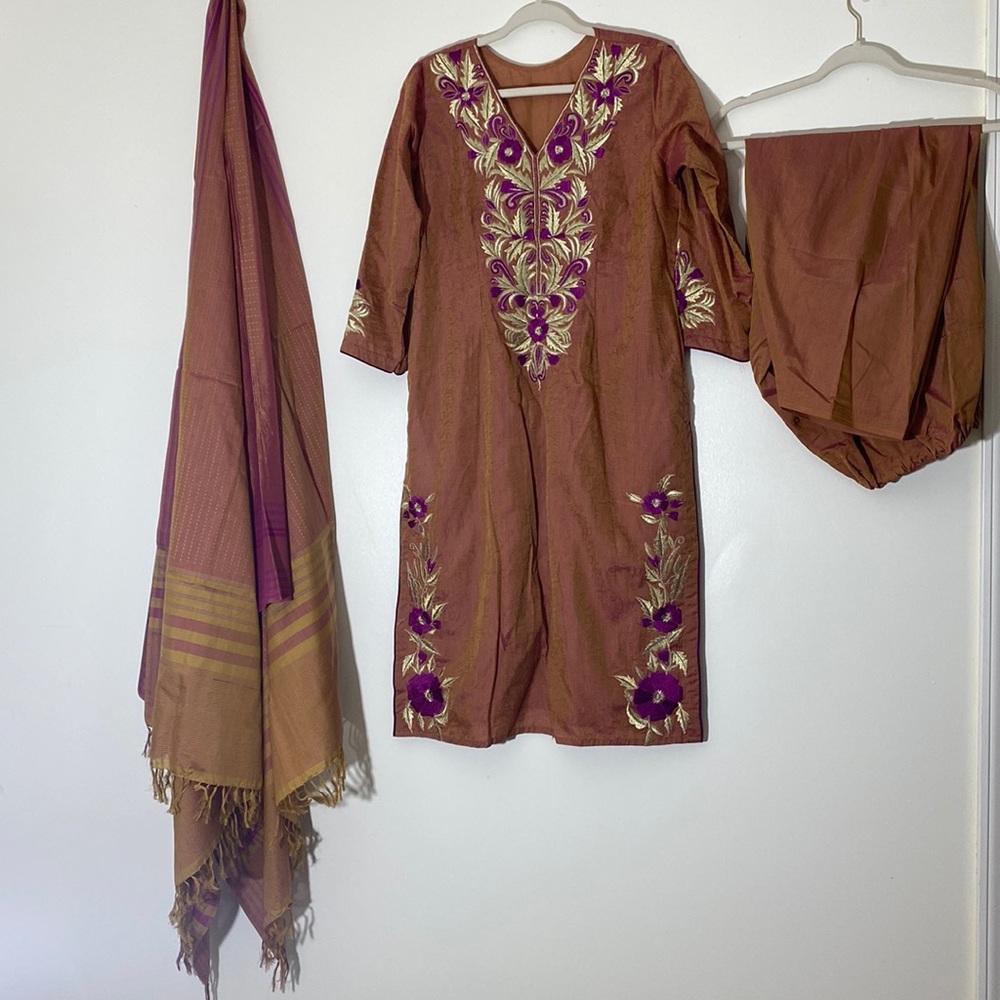 3pcs dress embroidered kameez shalwar & dupatta